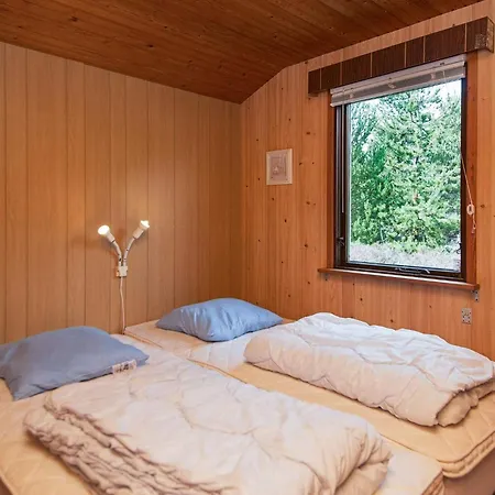 4 Person In R M Holiday home